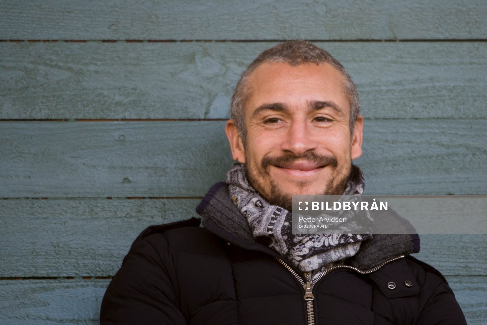 Falkenbergs tränare Henrik Larsson på läktaren