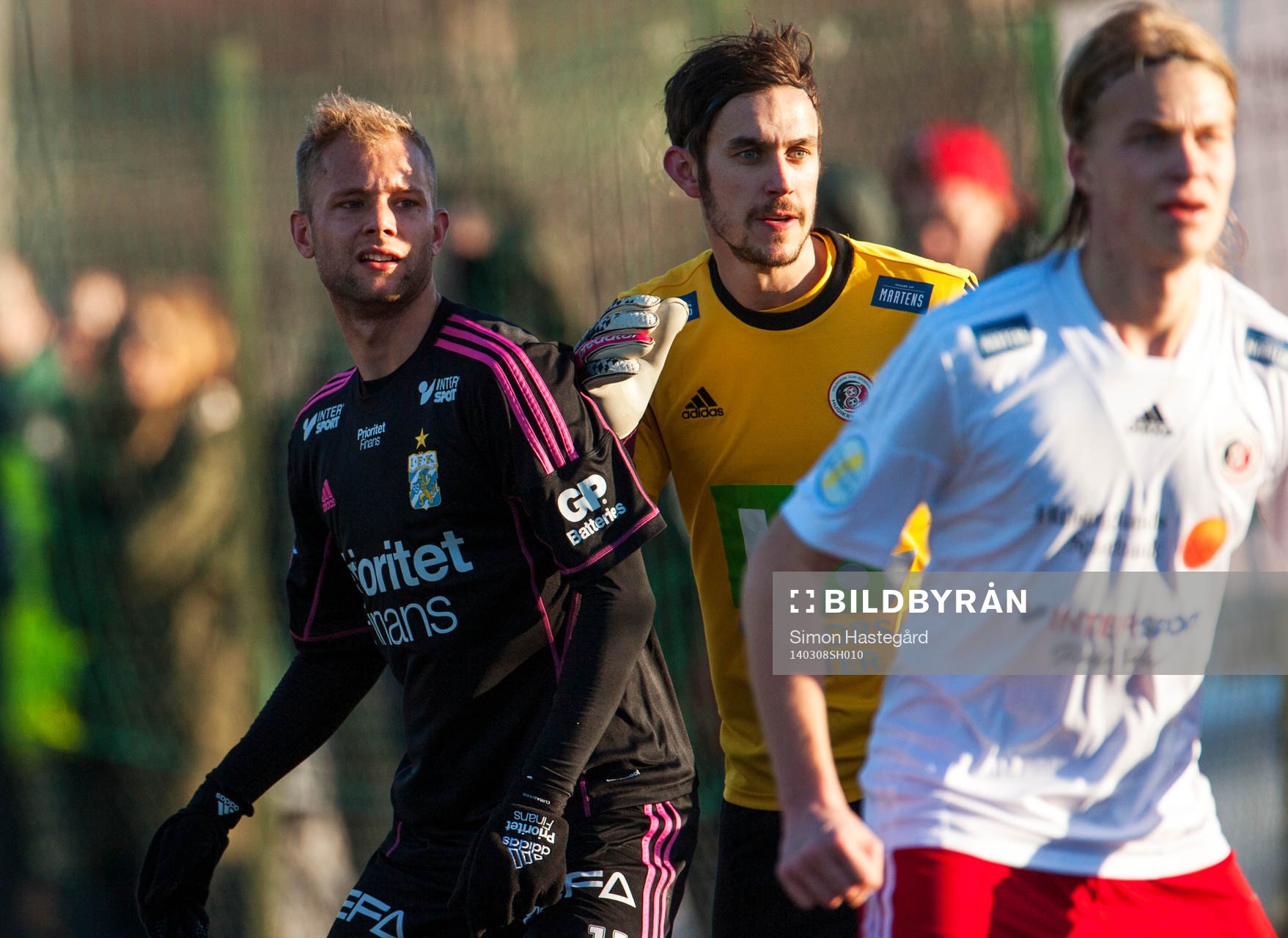 IFK Göteborgs Robin Söder och Hudiksvalls FFs målvakt