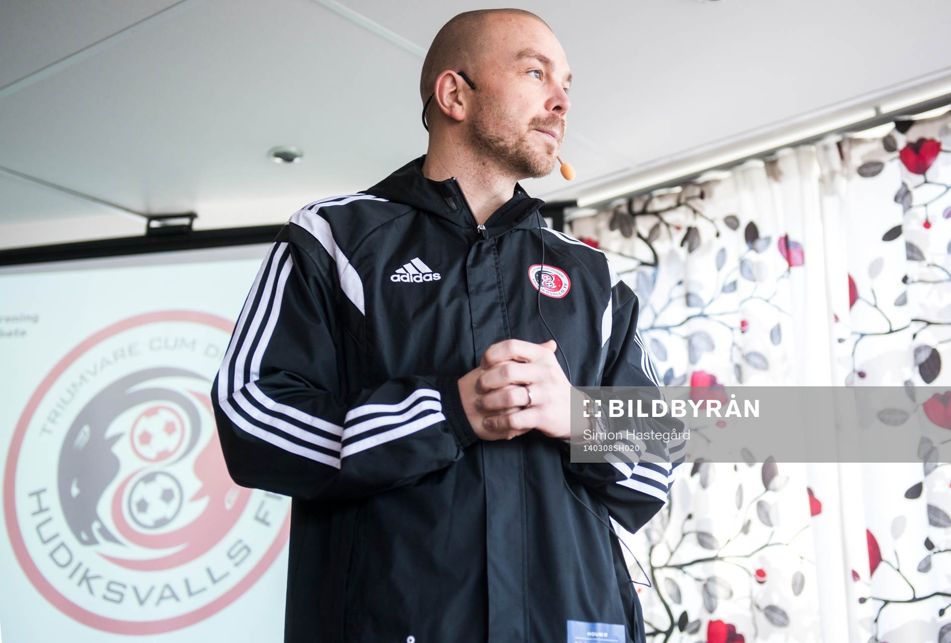 Hudiksvalls FFs tränare Henrik Åhnstrand presenterar sin