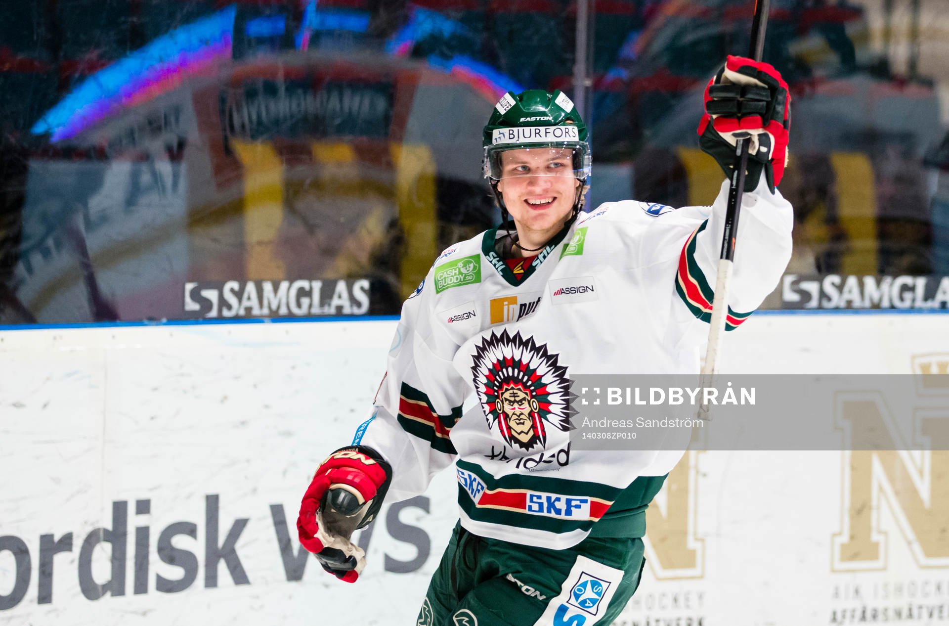 Frölundas Max Görtz ser glad ut