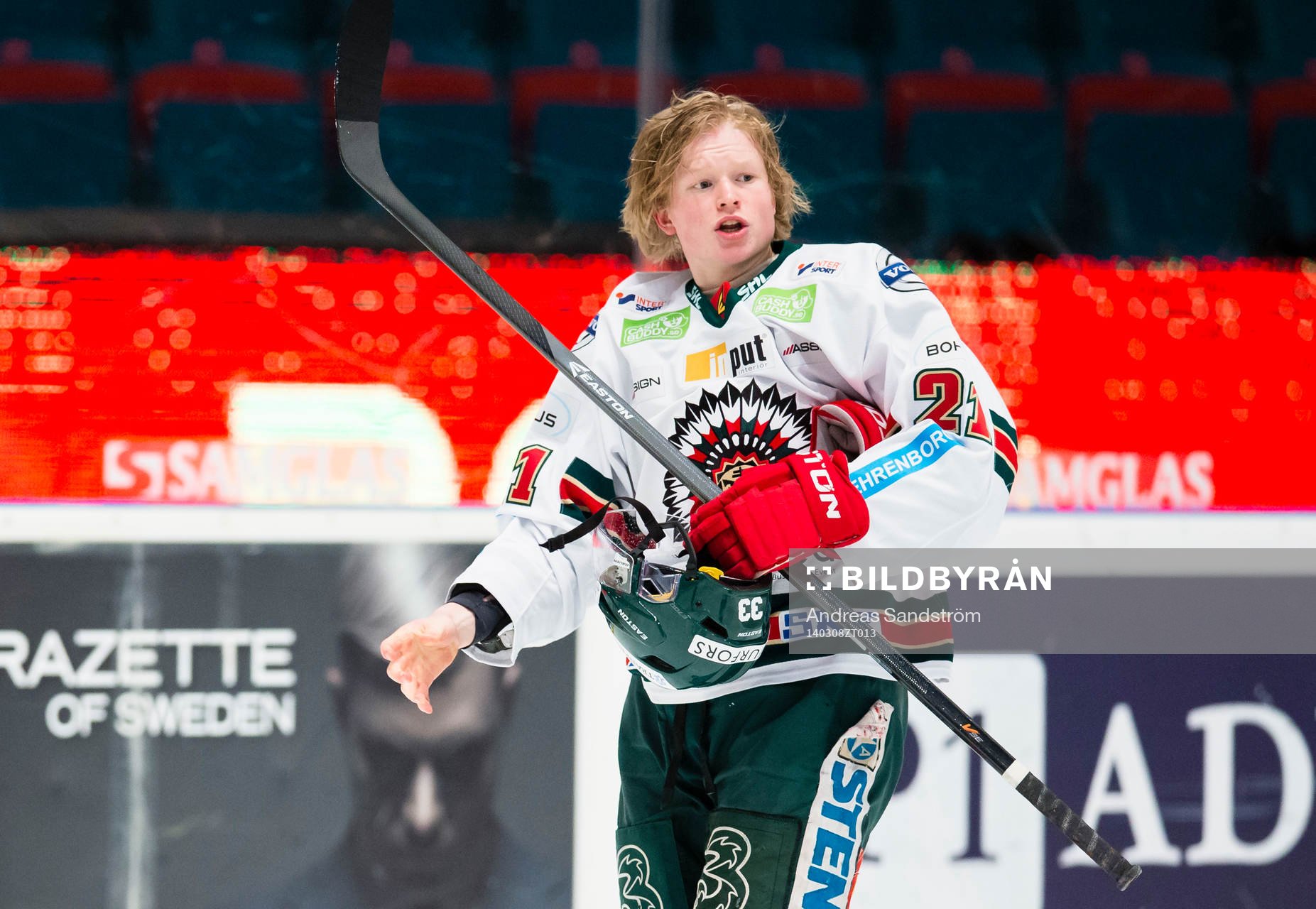 Frölundas Julius Bergman på väg till utvisningsbåset