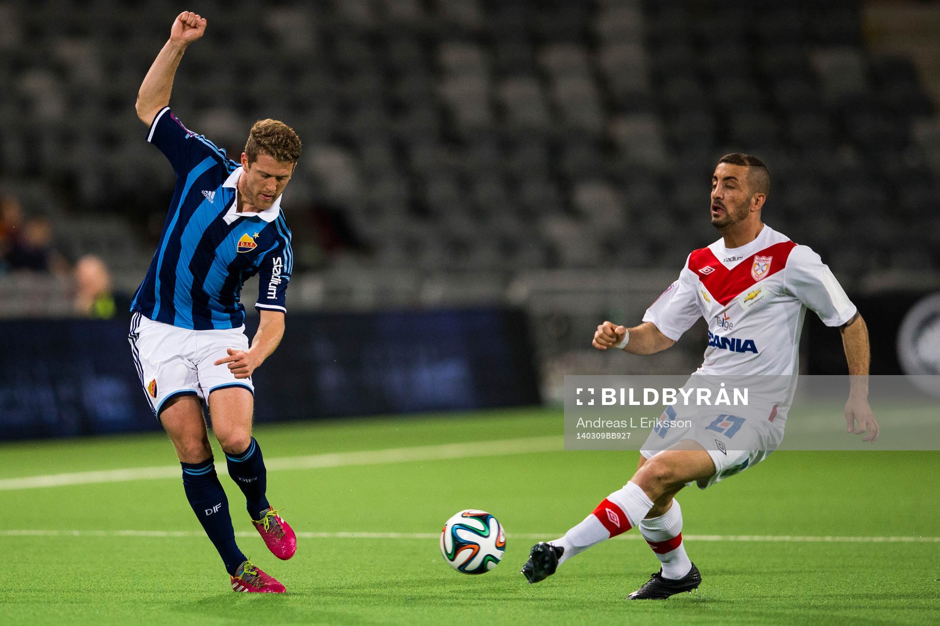 Djurgårdens Stefan Karlsson och Assyriskas George Makdessi