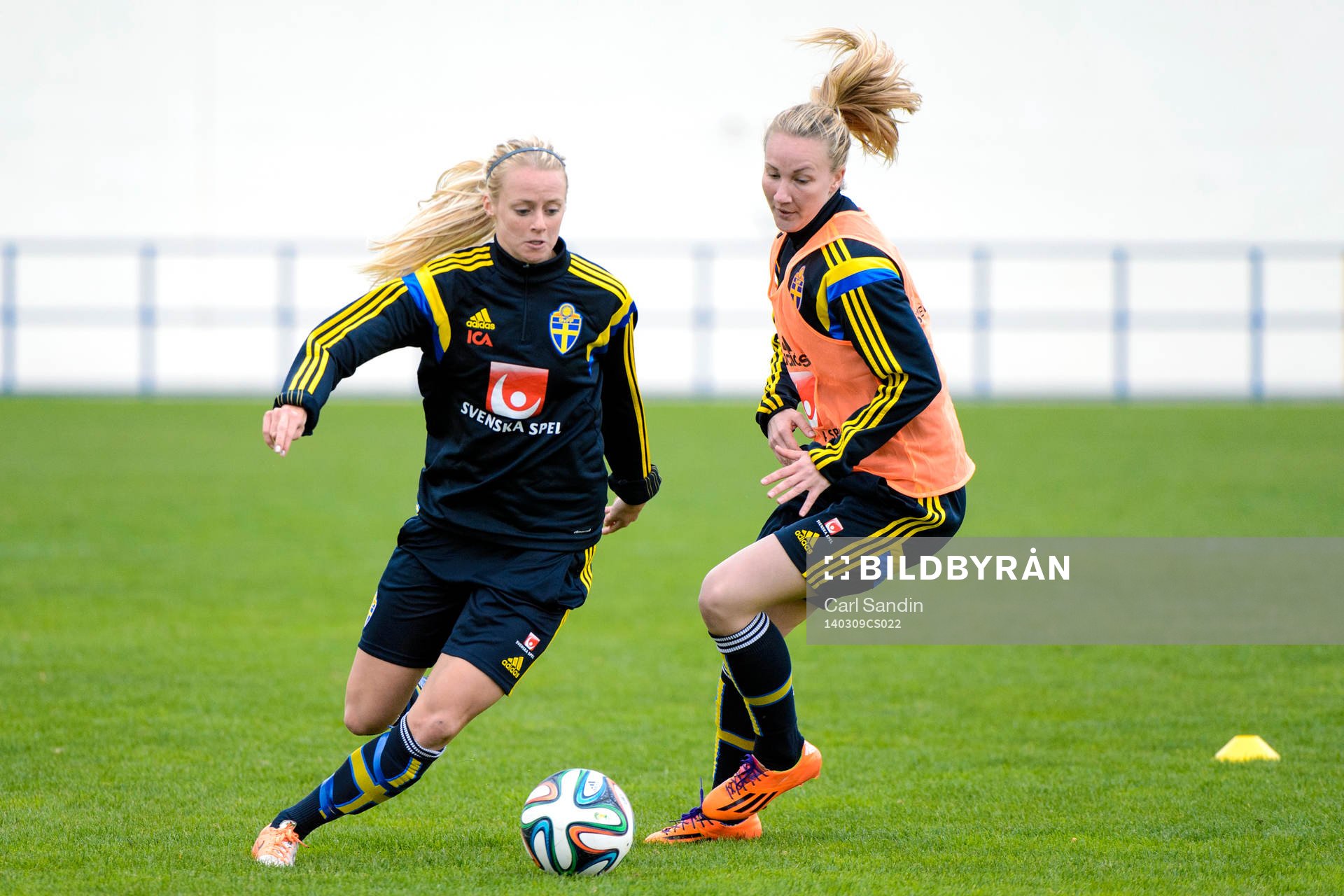 Sveriges Amanda Ilestedt och Emma Lundh på en träning