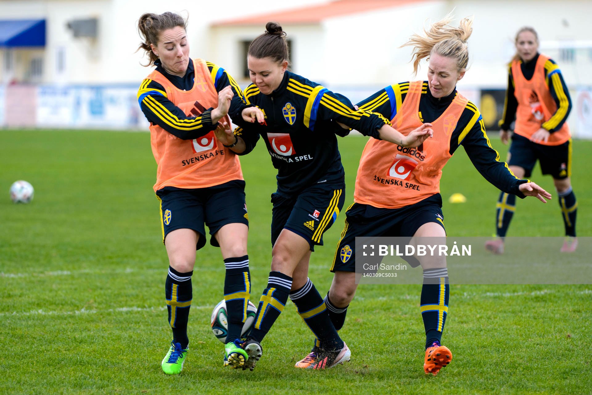 Närkamp mellan sveriges Antonia Göransson, Emilia