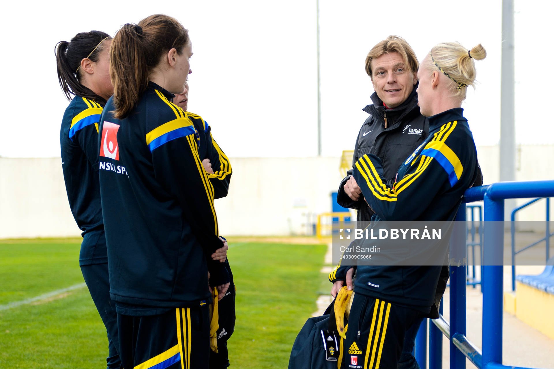 Sveriges Lisa Dahlkvist, målvakt Carola Söberg, Linda