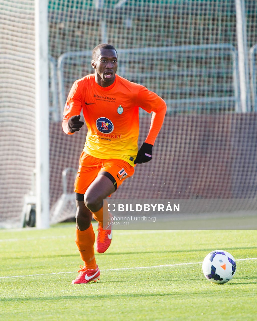 AFC Uniteds Omar Jawo under fotbollsmatchen mellan AFC United och Norrköping  i Svenska Cupen den 9 mars 2014 i Stockholm.