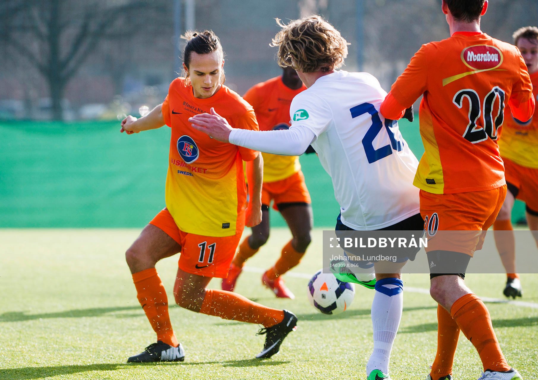 AFC Uniteds Linus Smedjegården under fotbollsmatchen mellan AFC United och Norrköping i Svenska Cupen den 9 mars 2014 i Stockholm.