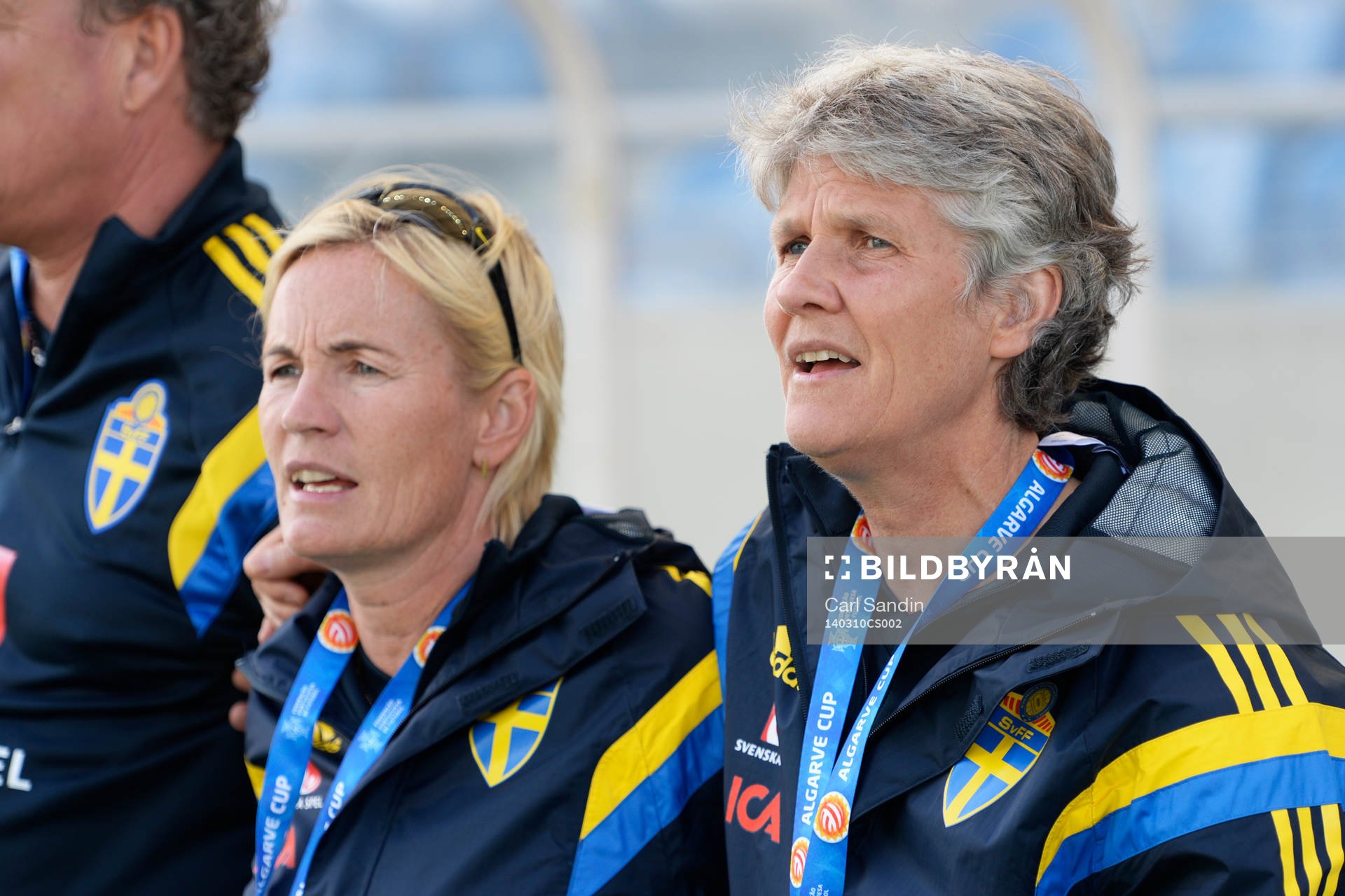 Lilie Persson, assisterande och Pia Sundhage,
