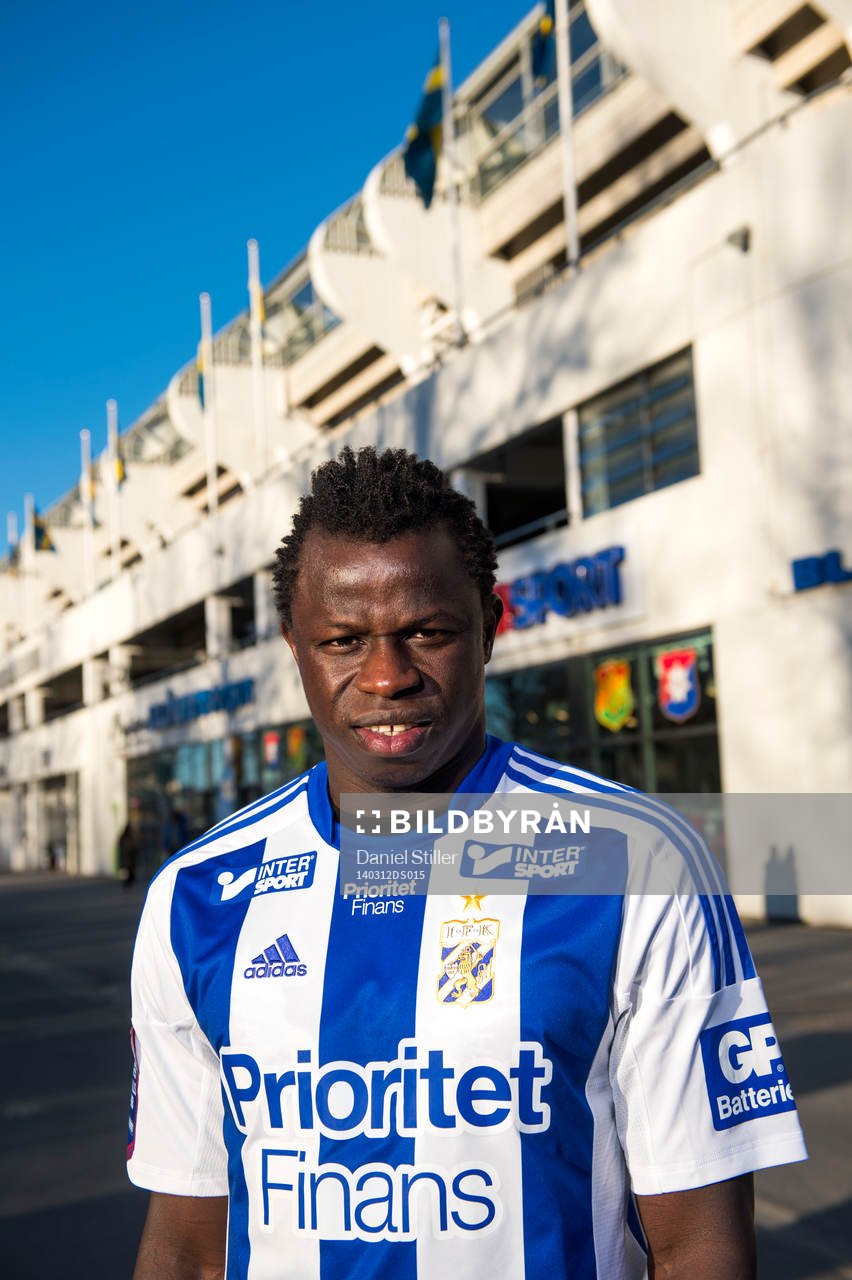 IFK Göteborg presenterar nyförvärvet Malick Mané på en