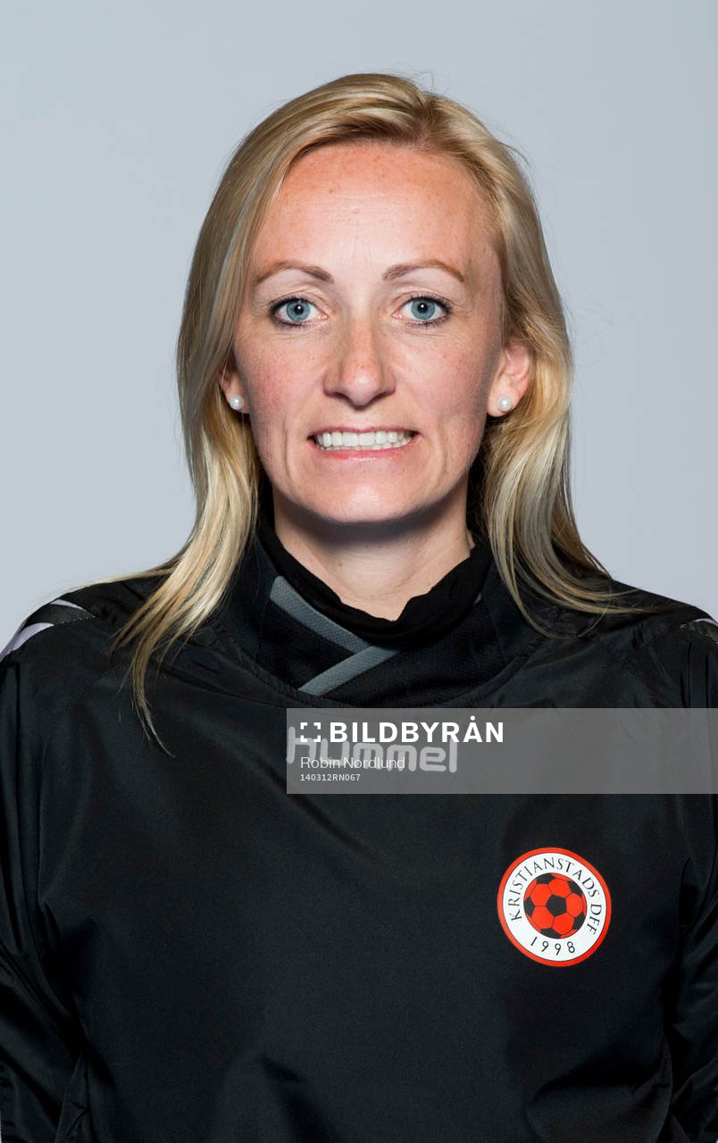 Elisabet Gunnarsdottir huvudtränare, Kristianstad, poserar för ett porträtt den 21 mars 2014 i Kristianstad.