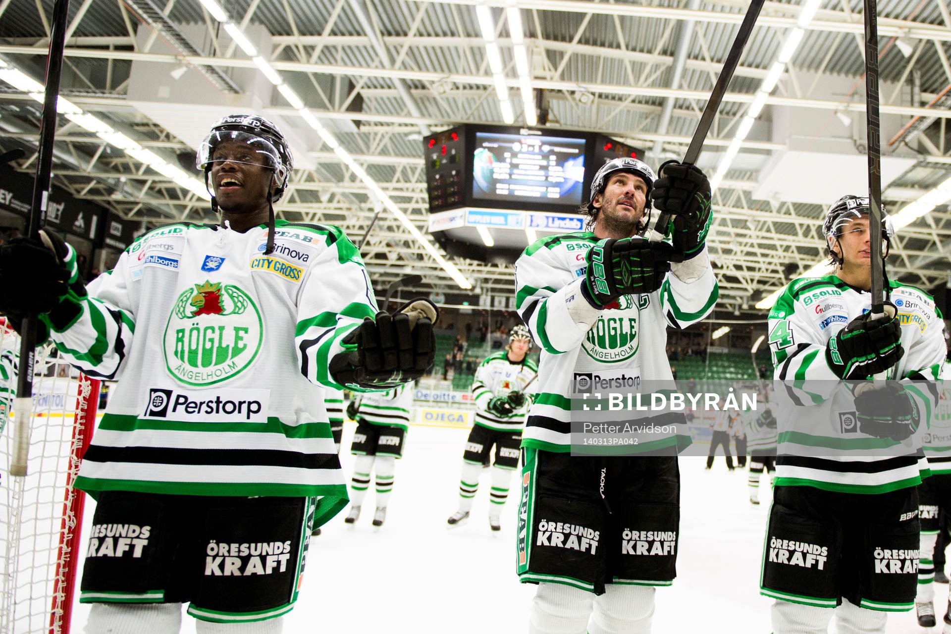 Rögles Eric Persson, Andreas Lilja och Daniel Zaar jublar