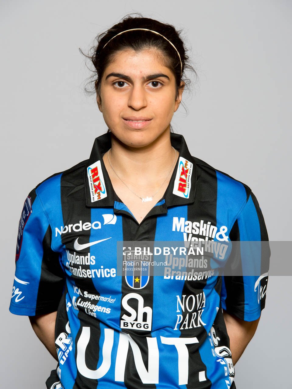 Damfotbollsspelaren Aisha Faiqi, Sirius