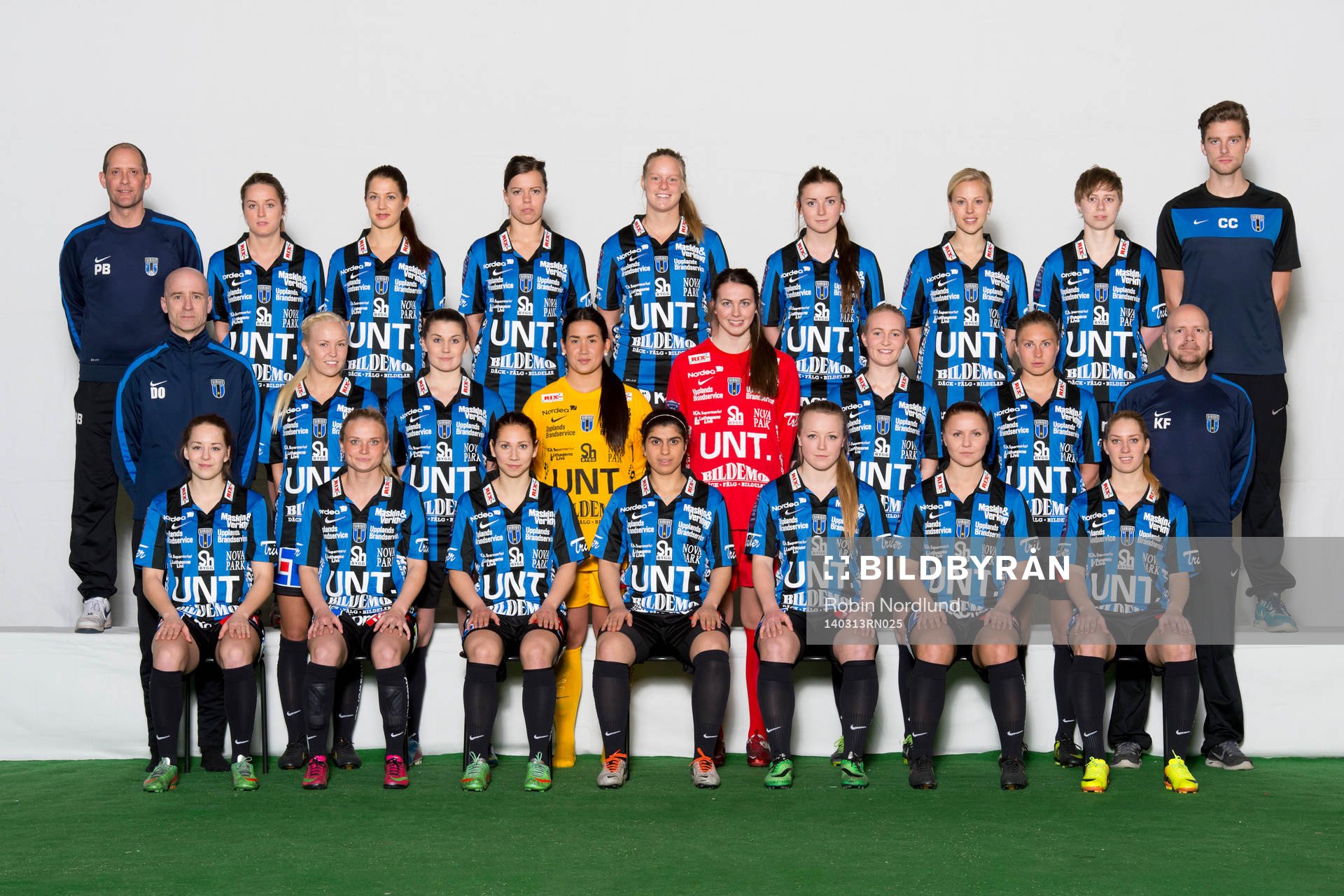 Spelare i damfotbollslaget Sirius