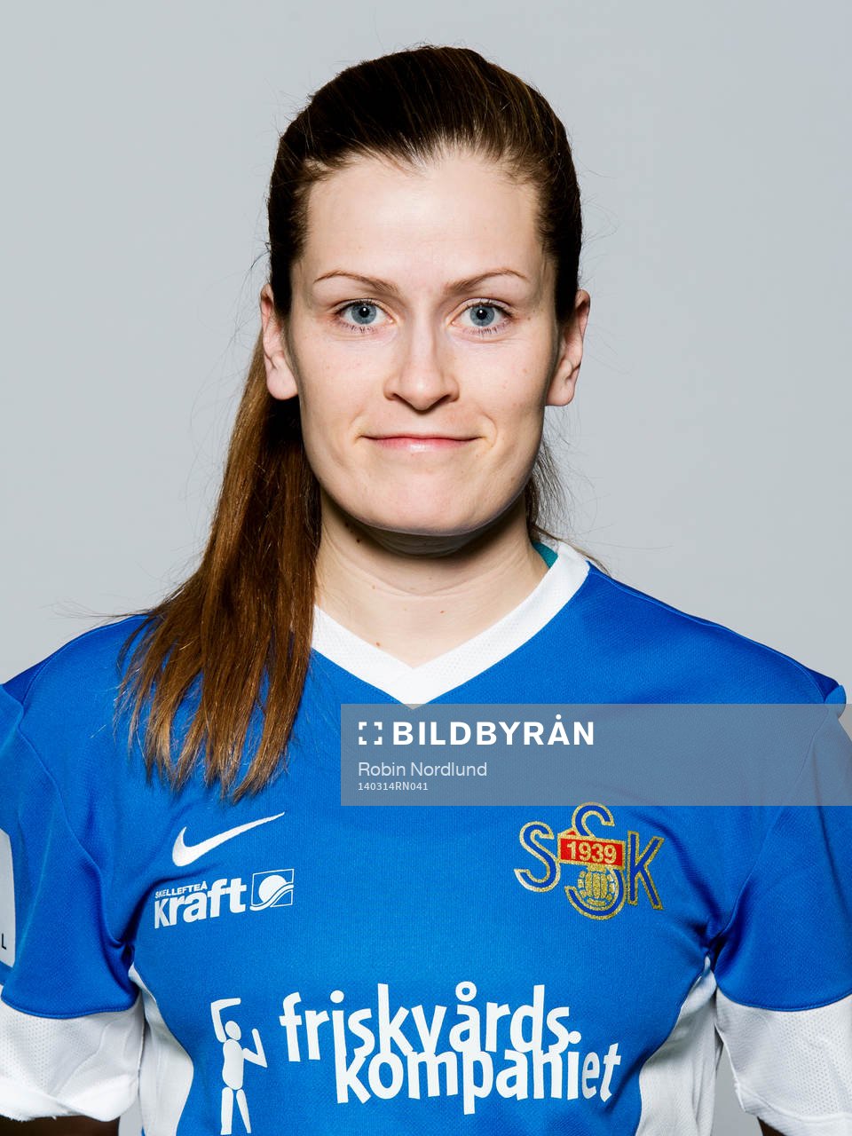 Damfotbollsspelaren Eyrun Gudmundsdottir, Sunnanå