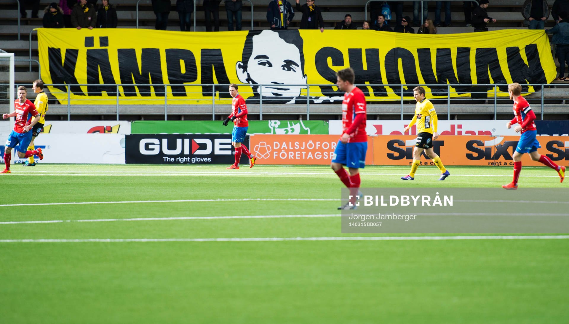 Elfsborgs supportrar med banderollen Kämpa Showan