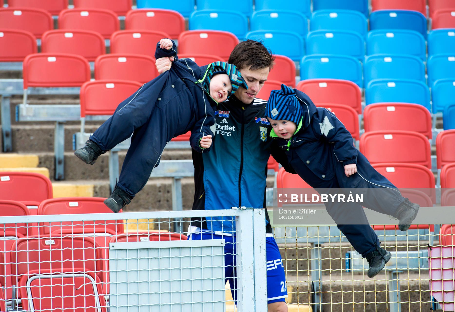 IFK Göteborgs Lasse Vibe hämtar sina söner