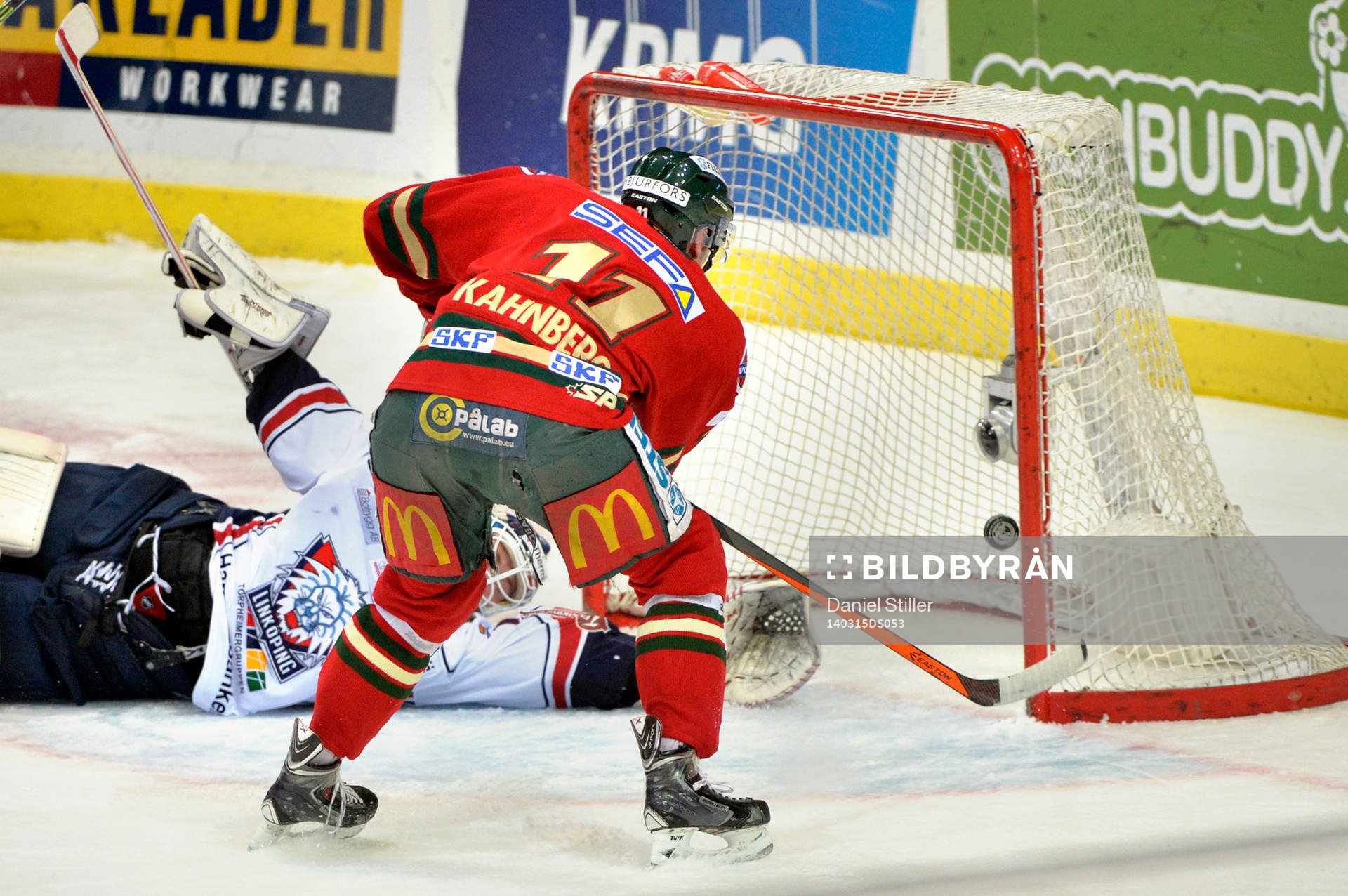 Frölundas Magnus Kahnberg gör 1-0