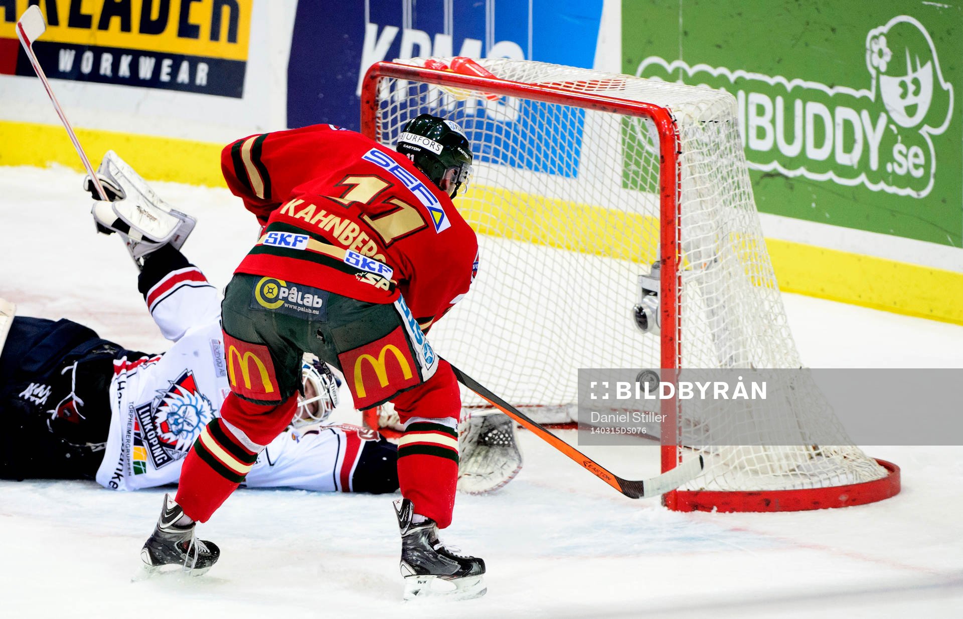 Frölundas Magnus Kahnberg gör 1-0
