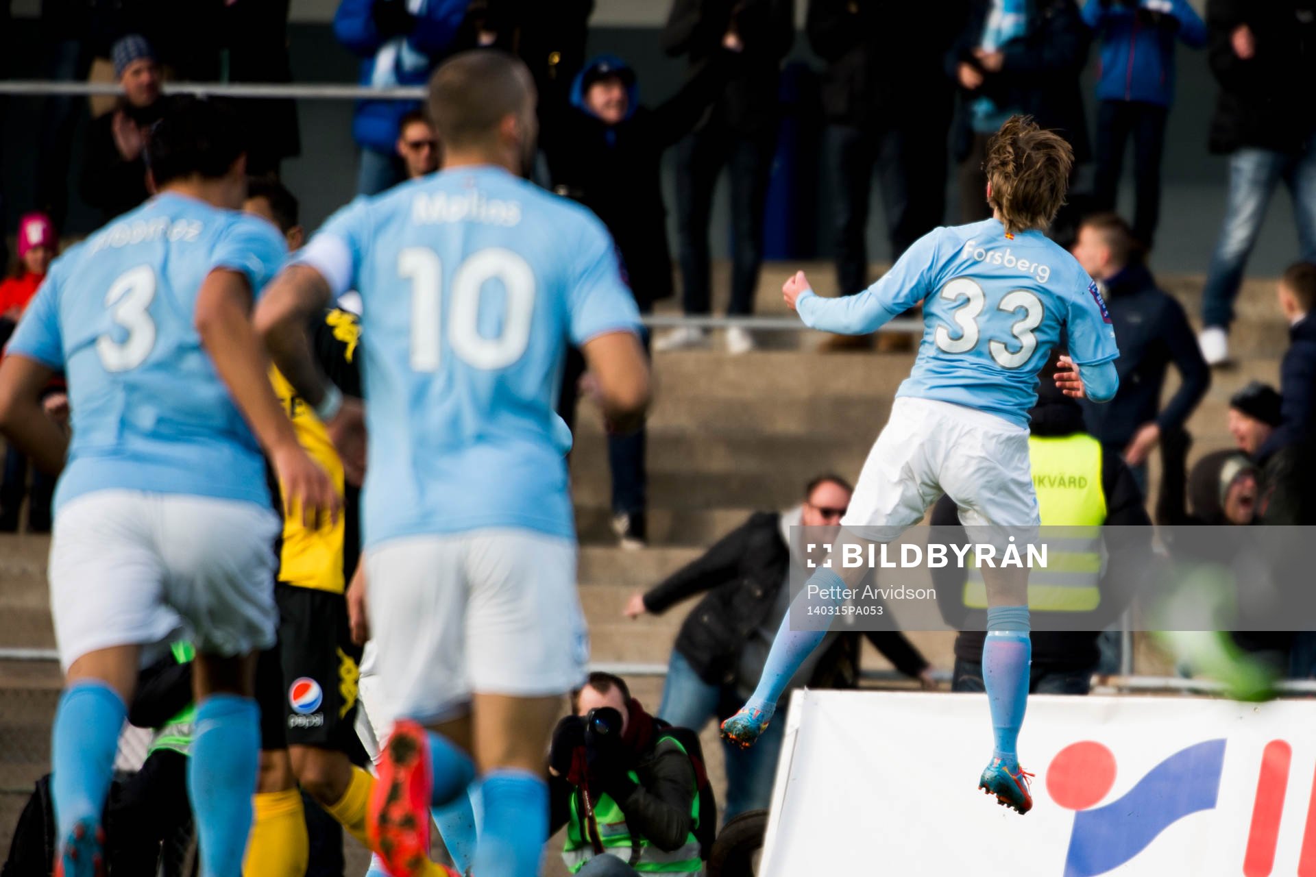 Malmös Emil Forsberg jublar