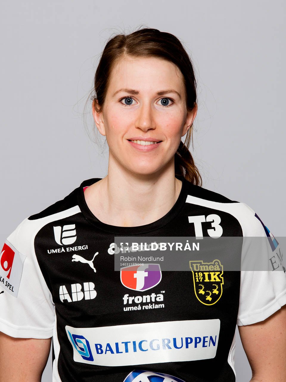 Damfotbollsspelaren Emma Berglund, Umeå IK