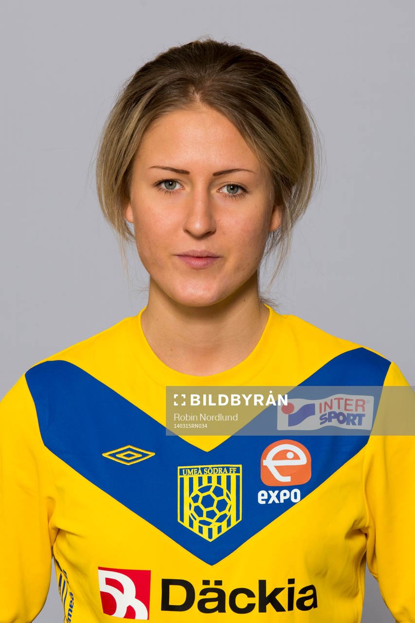 Damfotbollsspelaren Emma Kullberg, Umeå Södra