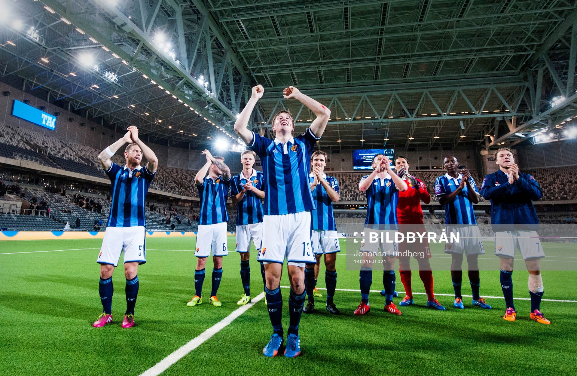 Djurgårdens spelare, med Emil Bergström i spetsen jublar
