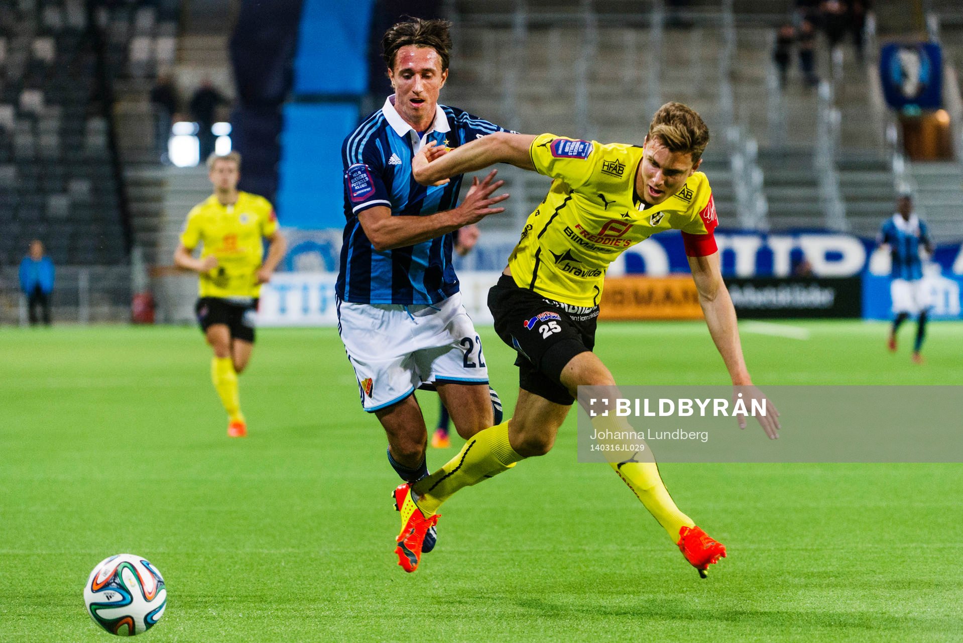 Djurgårdens Philip Hellqvist  och Halmstads Rickard Magyar