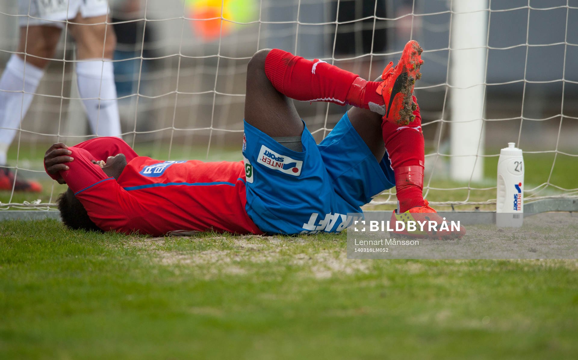 Helsingborgs David Accam skadad i matchen i Svenska Cupen
