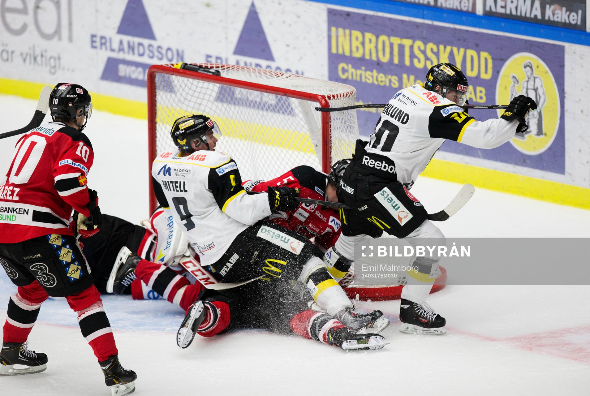 Sam Marklund, Västerås gör 2-2 och jublar