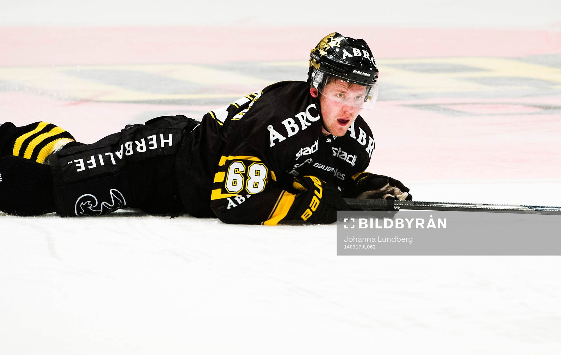 s Victor Ahlström