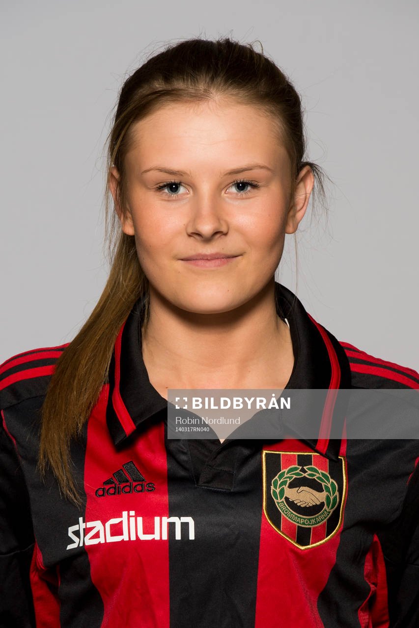 Damfotbollsspelaren Amanda Nildén, Brommapojkarna