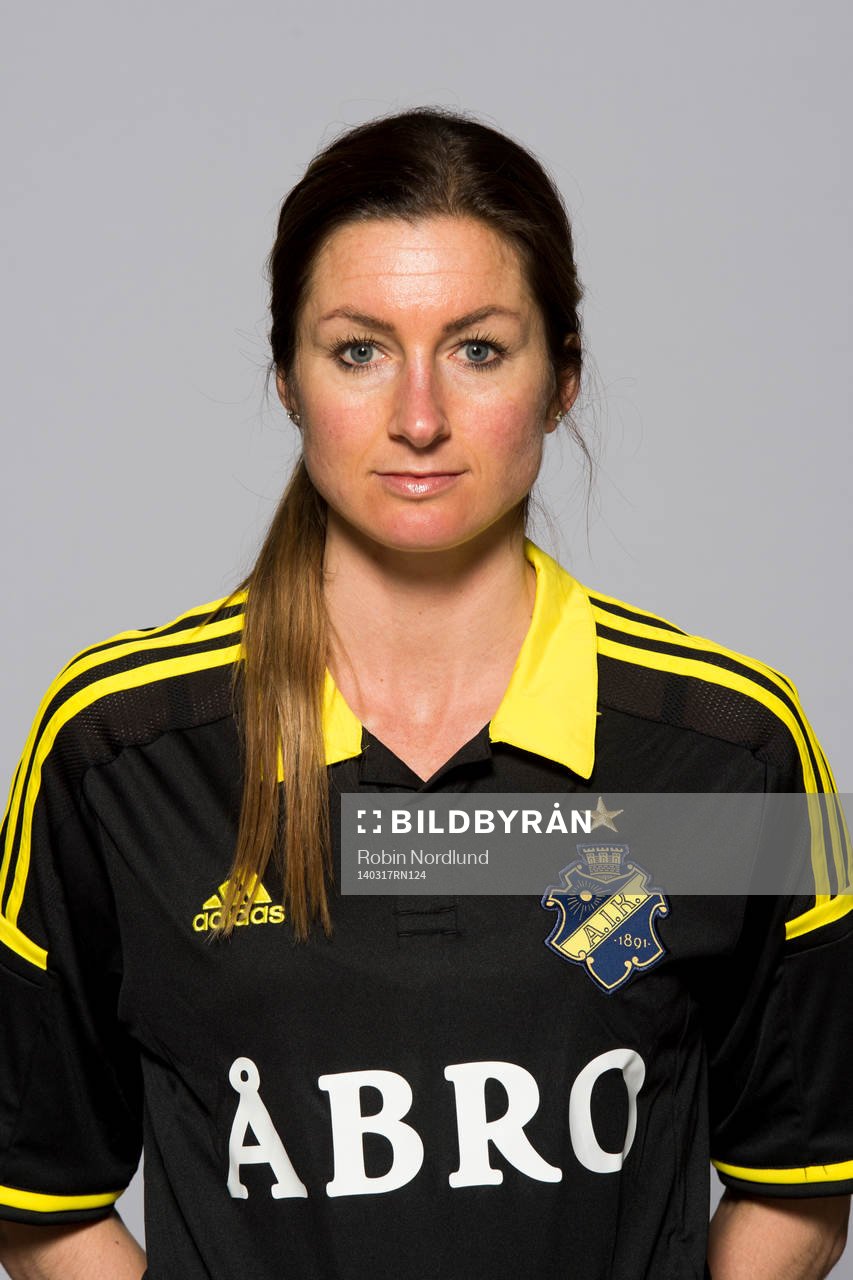 Damfotbollsspelaren Madeleine Tegström, AIK