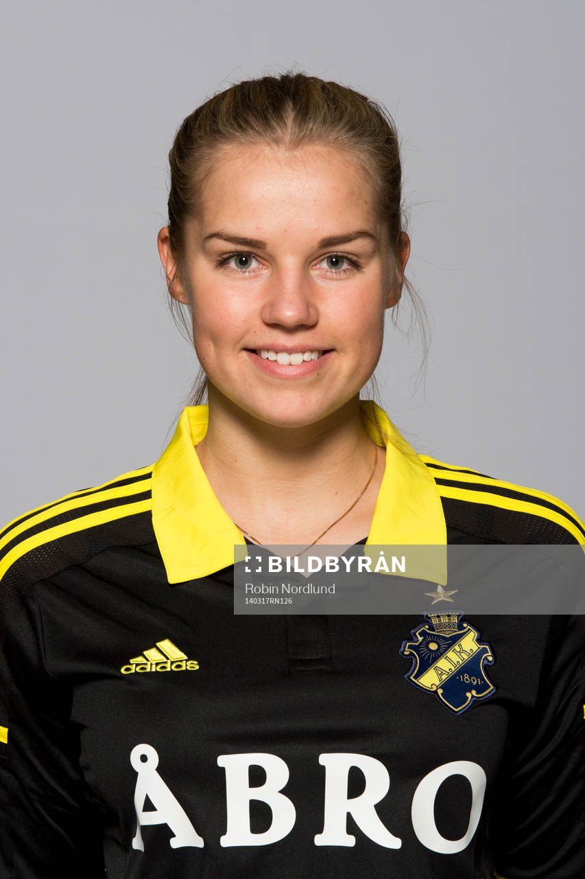 Damfotbollsspelaren Maja Andersson, AIK