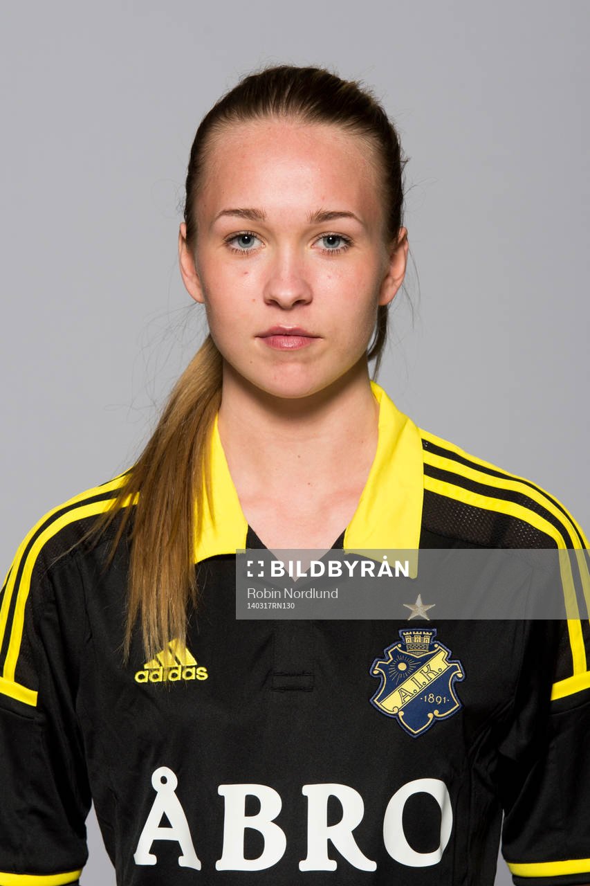 Damfotbollsspelaren Elin Sjölander, AIK