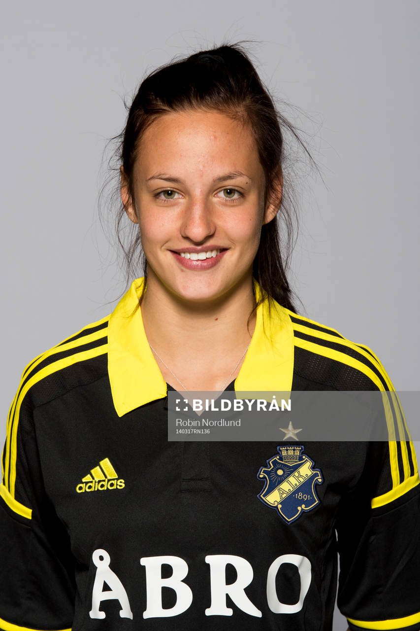 Damfotbollsspelaren Nathalie Björn, AIK