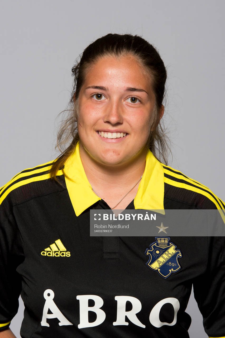 Damfotbollsspelaren Filippa Angeldal, AIK