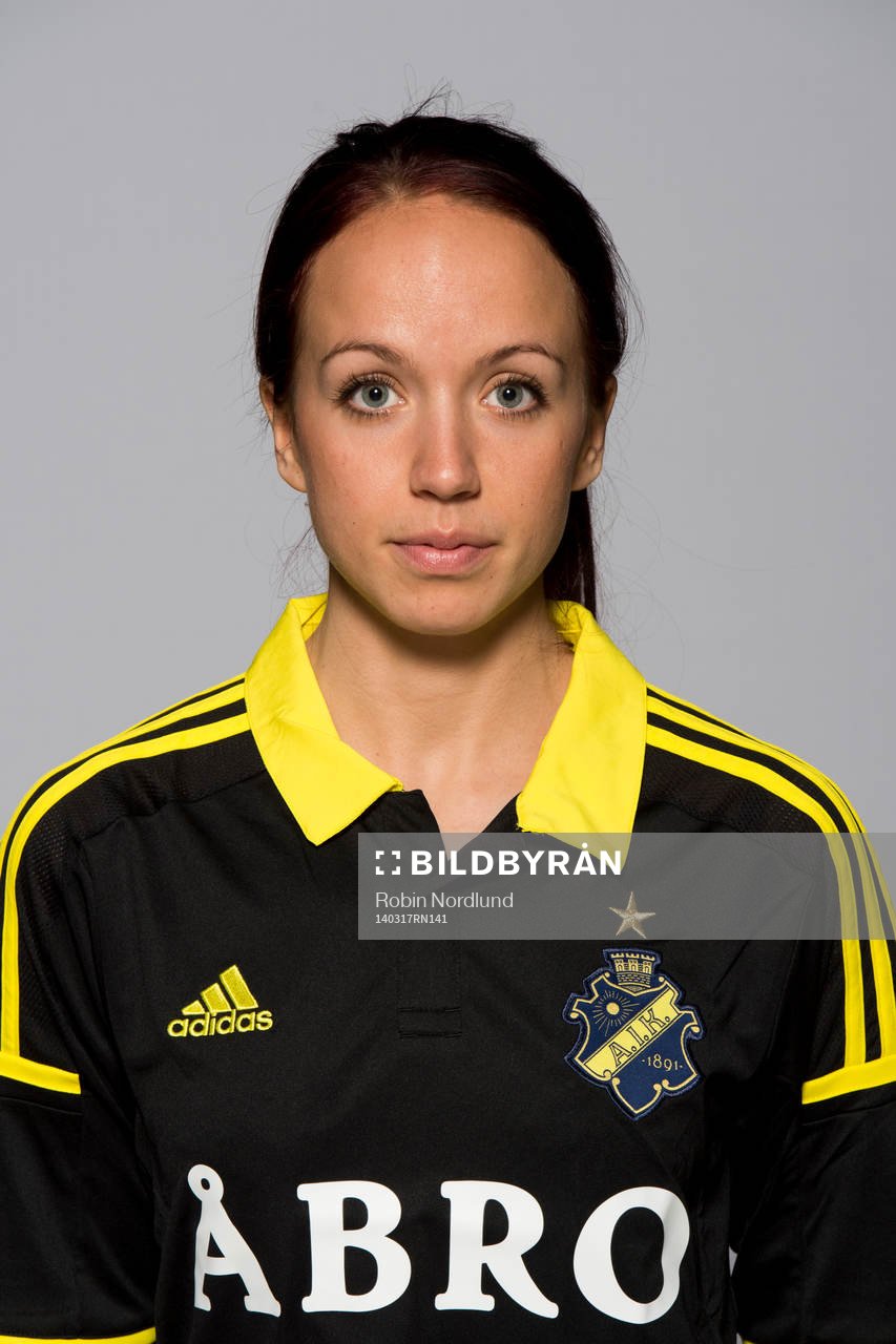 Damfotbollsspelaren Malin Levenstad, AIK