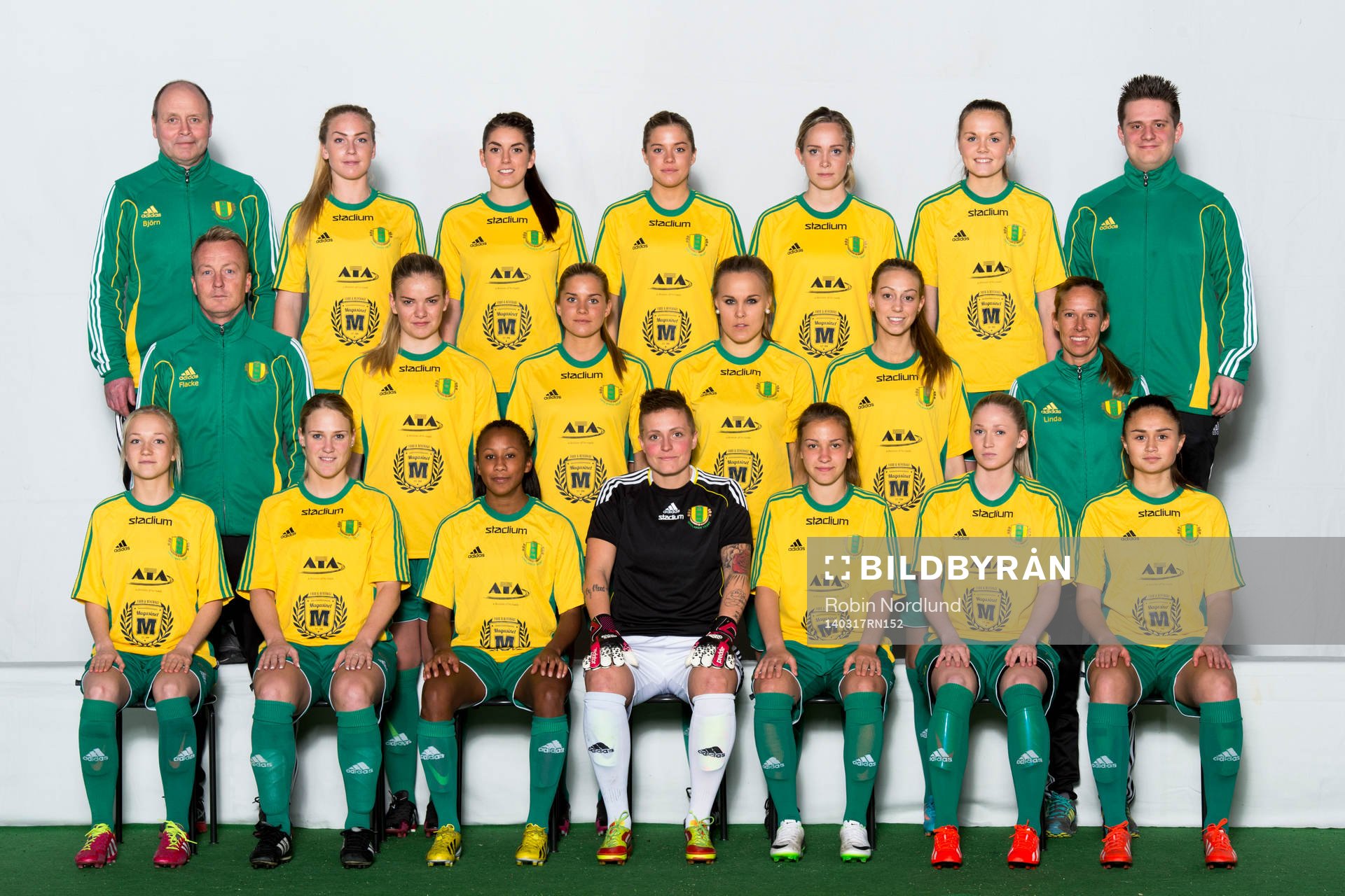 Spelare i damfotbollslaget Bollstanäs