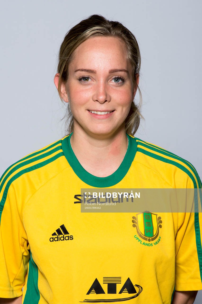 Damfotbollsspelaren Sarah Klebark, Bollstanäs