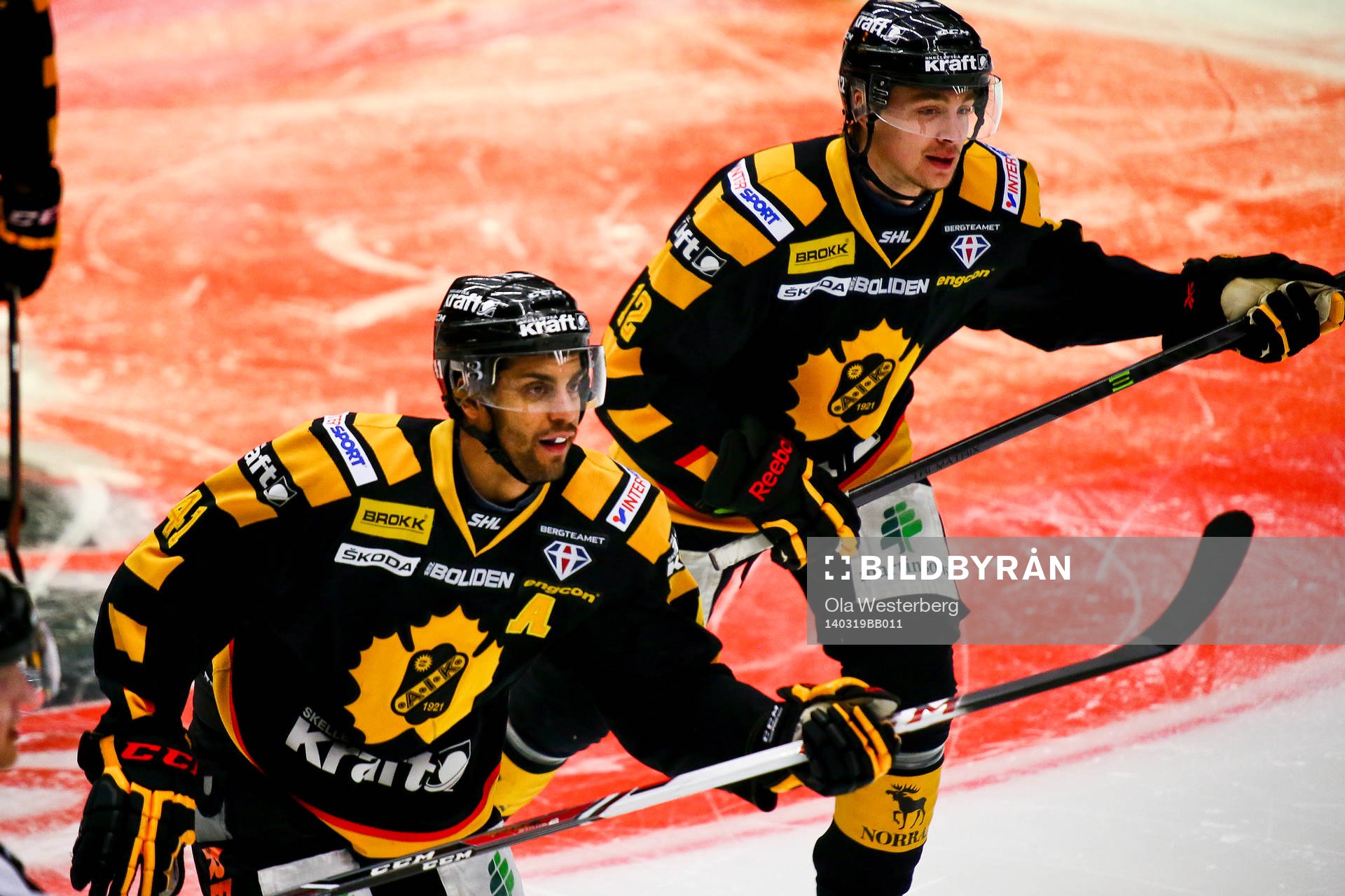 Skellefteås Pierre Eduoard Bellemare gör 1-0 och jublar