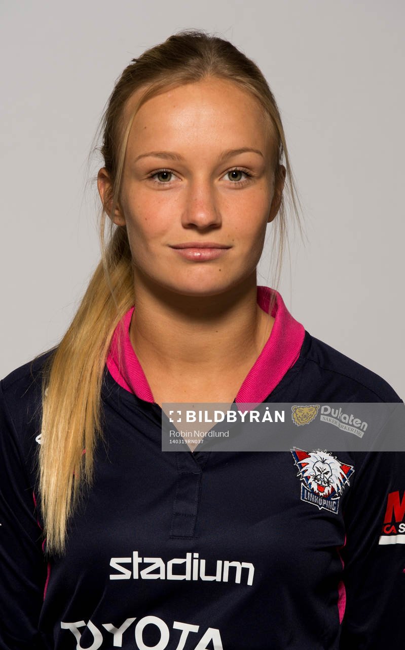 Damfotbollsspelaren Tove Almqvist, Linköping