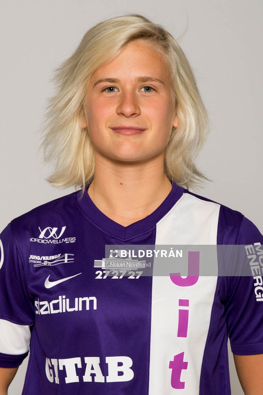 Damfotbollsspelaren Filippa Curmark, Jitex