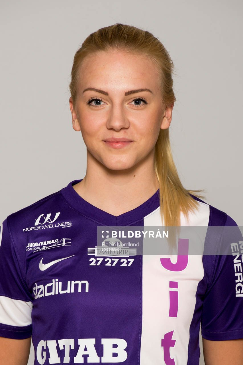 Damfotbollsspelaren Maja Träff Williams, Jitex