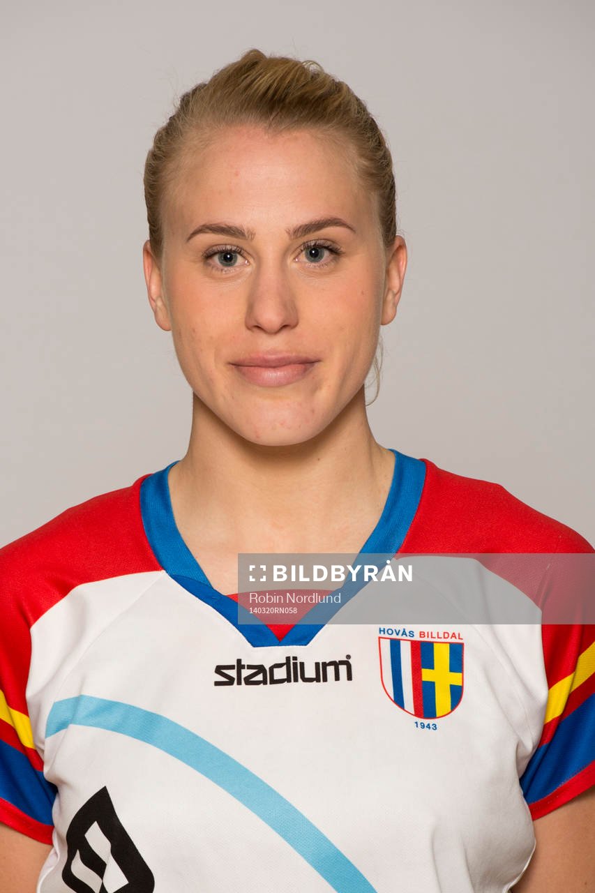 Damfotbollsspelaren Louise Nordenberg, Hovås/Billdal