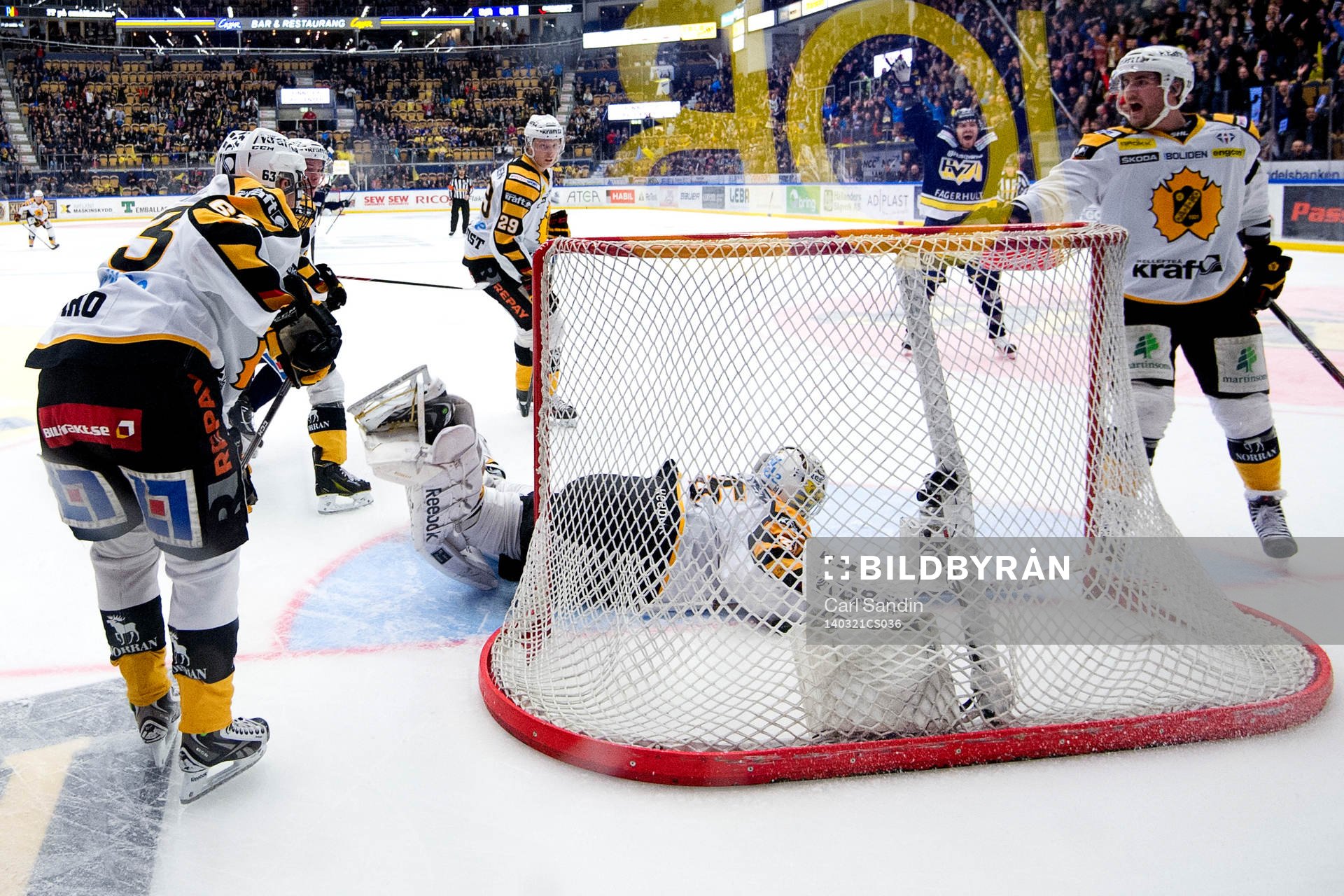 s Eric Christensen skjutit mot mål