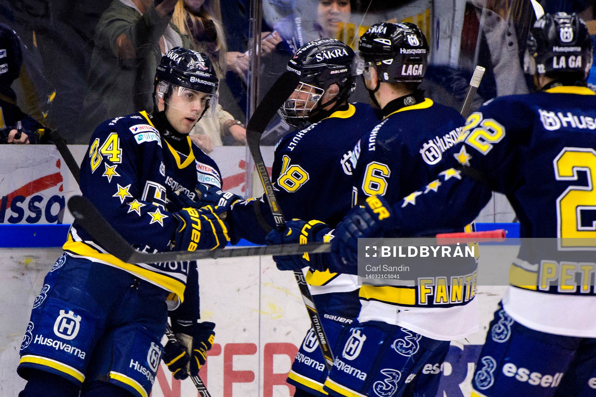 s Eric Christensen jublar