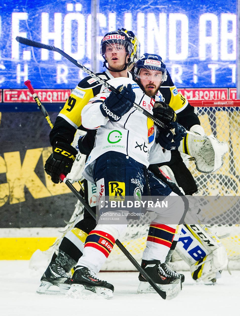 Västerås Andreas Lindh  och Djurgårdens  Mikael Ahlén