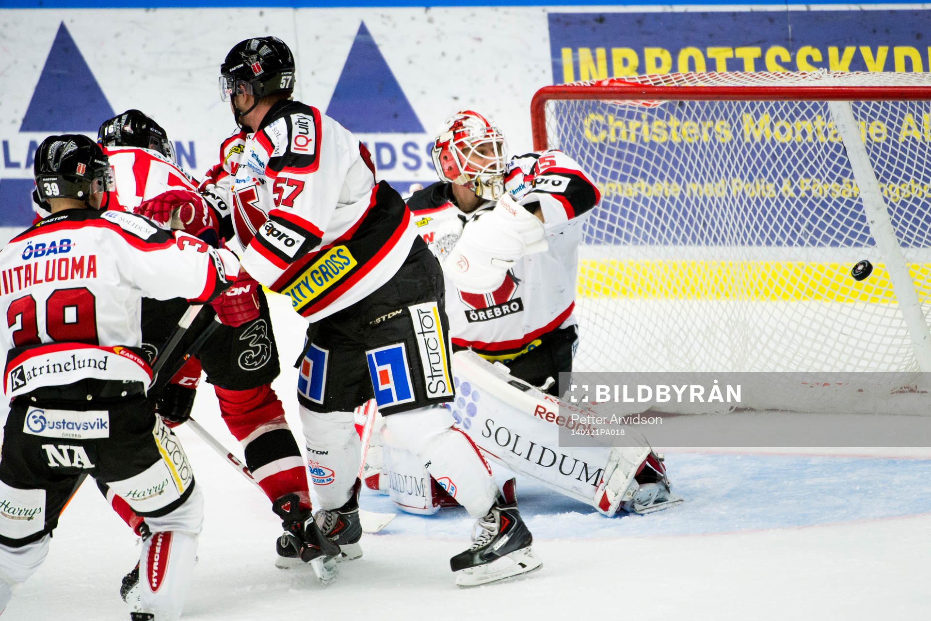 Malmö Redhawks Robin Alvarez (ej i bild) gör 2-2 bakom