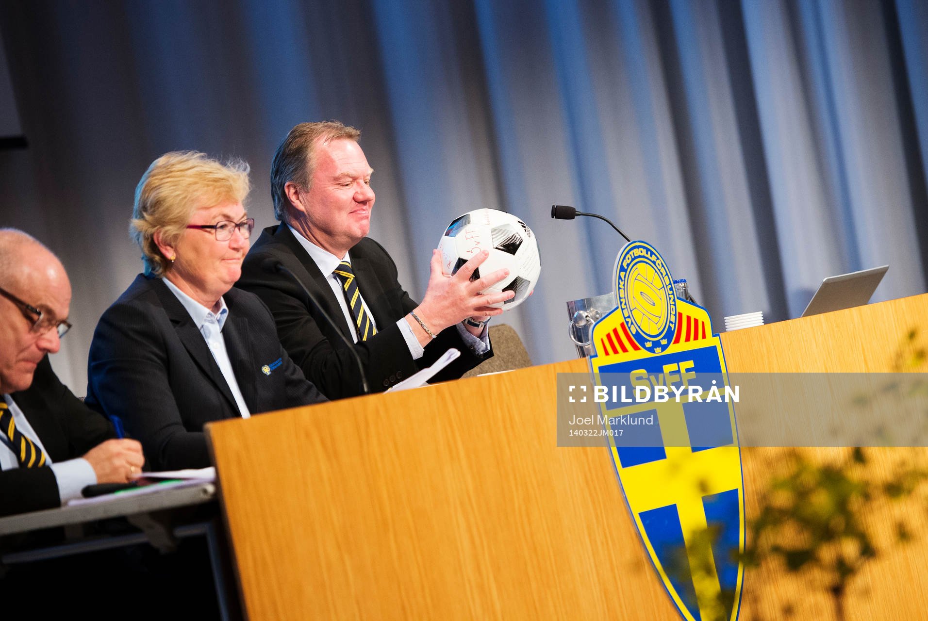 Mikael Santoft, generalsekreterare SvFF, Birgitta Ljung, generalsekreterare Riksidrottsförbundet, och Karl-Erik Nilsson, ordförande SvFF, under Svenska Fotbollförbundets årsmöte den 22 mars 2014 i Stockholm.