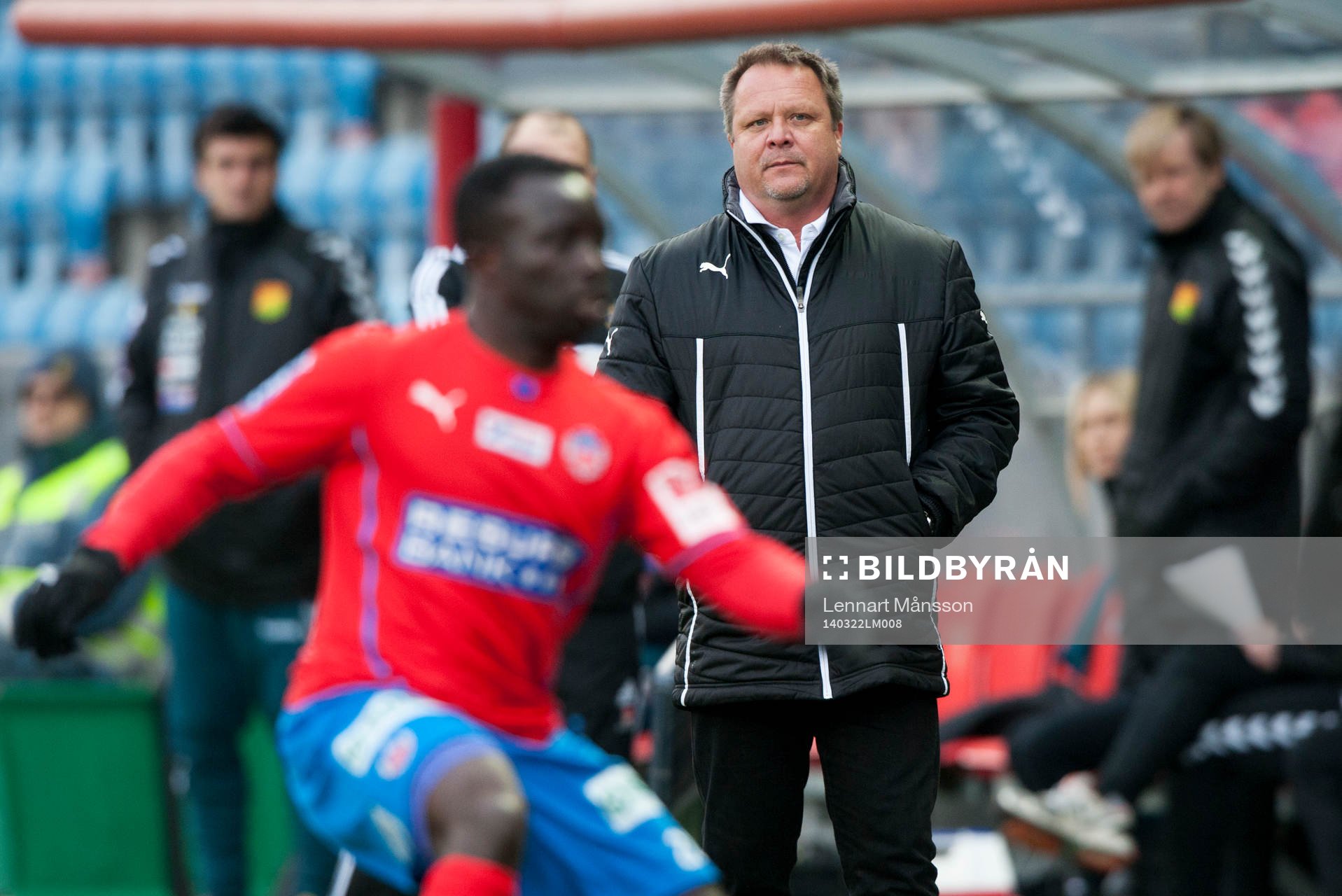 Helsingborgs tränare Roar Hansen  i matchen i Svenska